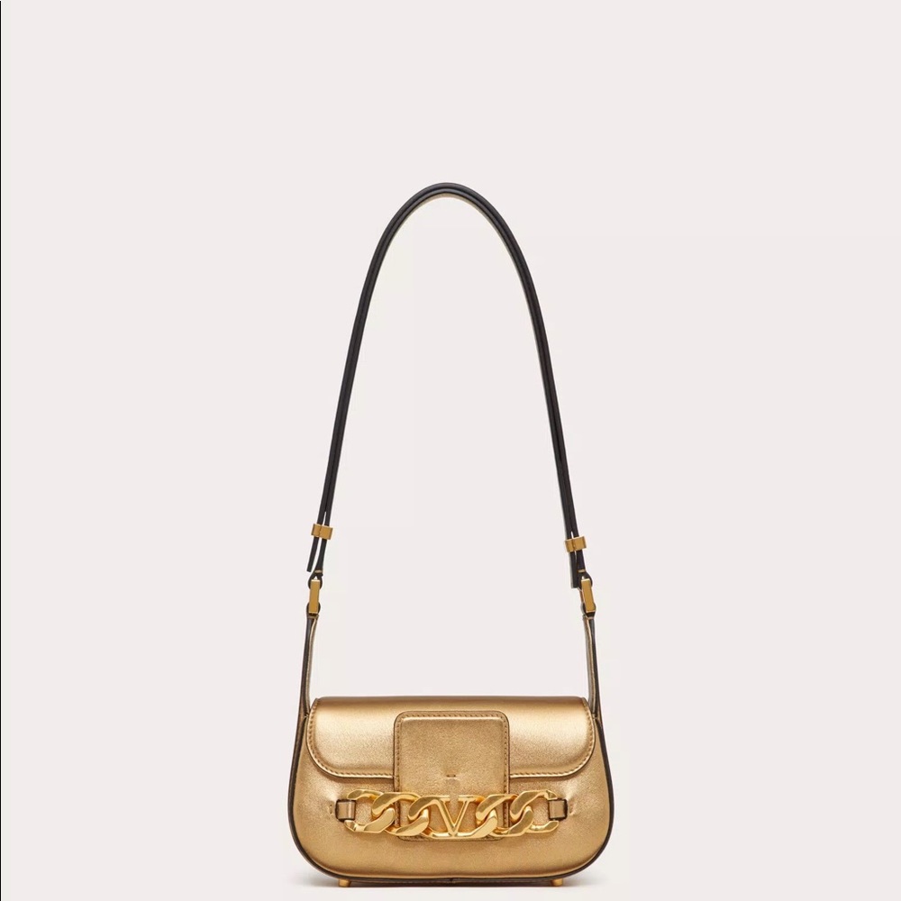 VLOGO CHAIN SMALL LAMINATED NAPPA SHOULDER BAG